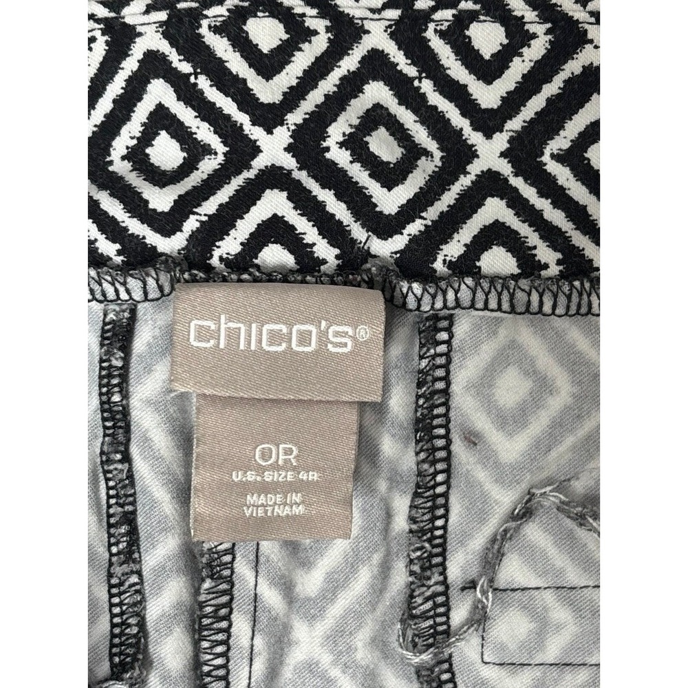 Chicos Black White Geometric Print Pull On Ankle Pants Sz 0R US 4R Rayon Cotton - Picture 2 of 5